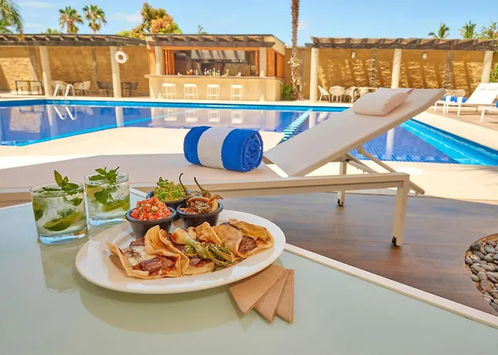 Hotel Express By Marriott Cabo San Lucas