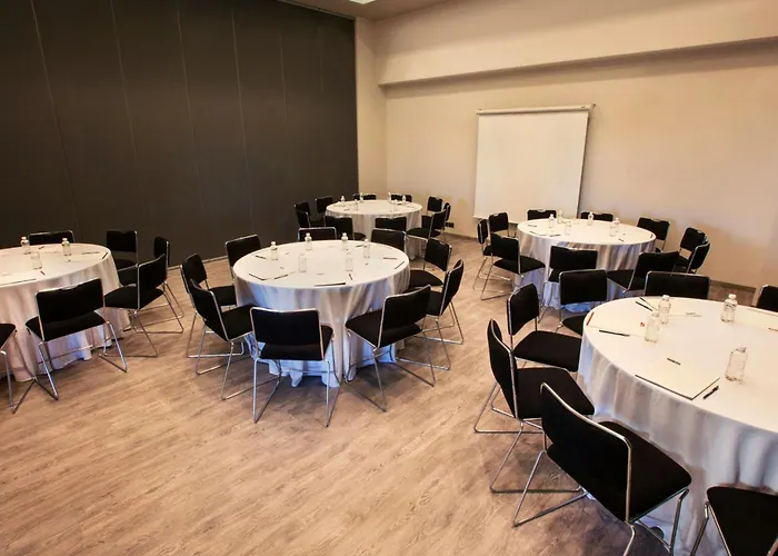 Hotel Express By Marriott 3*