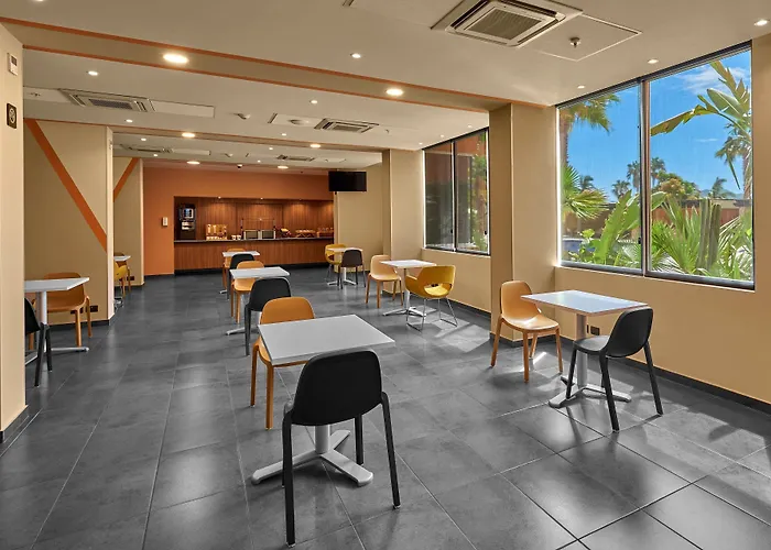 Hotel Express By Marriott 3*